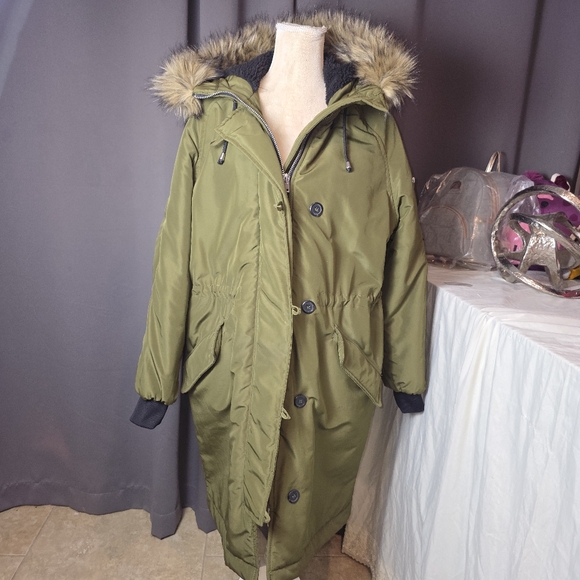 H&M Faux Fur Hooded Green Parka Coat Women’s S‎ Long Quilted Winter Jacket - Picture 9 of 16